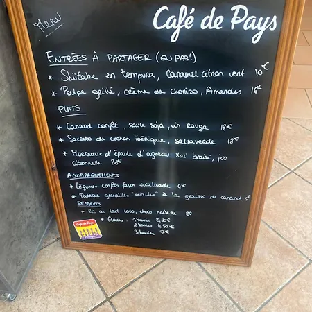 A La Table Du Cure