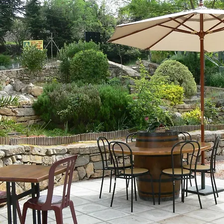 Hotell A La Table Du Cure 4*