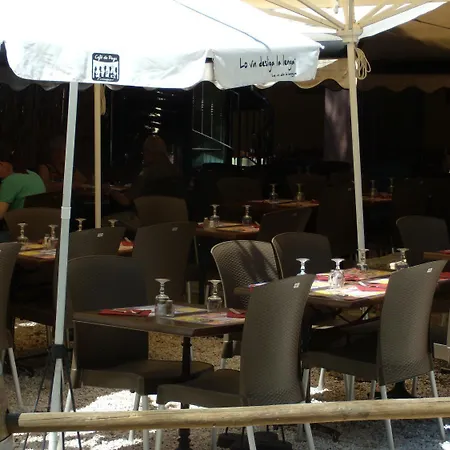 La Table Du Cure Cucugnan